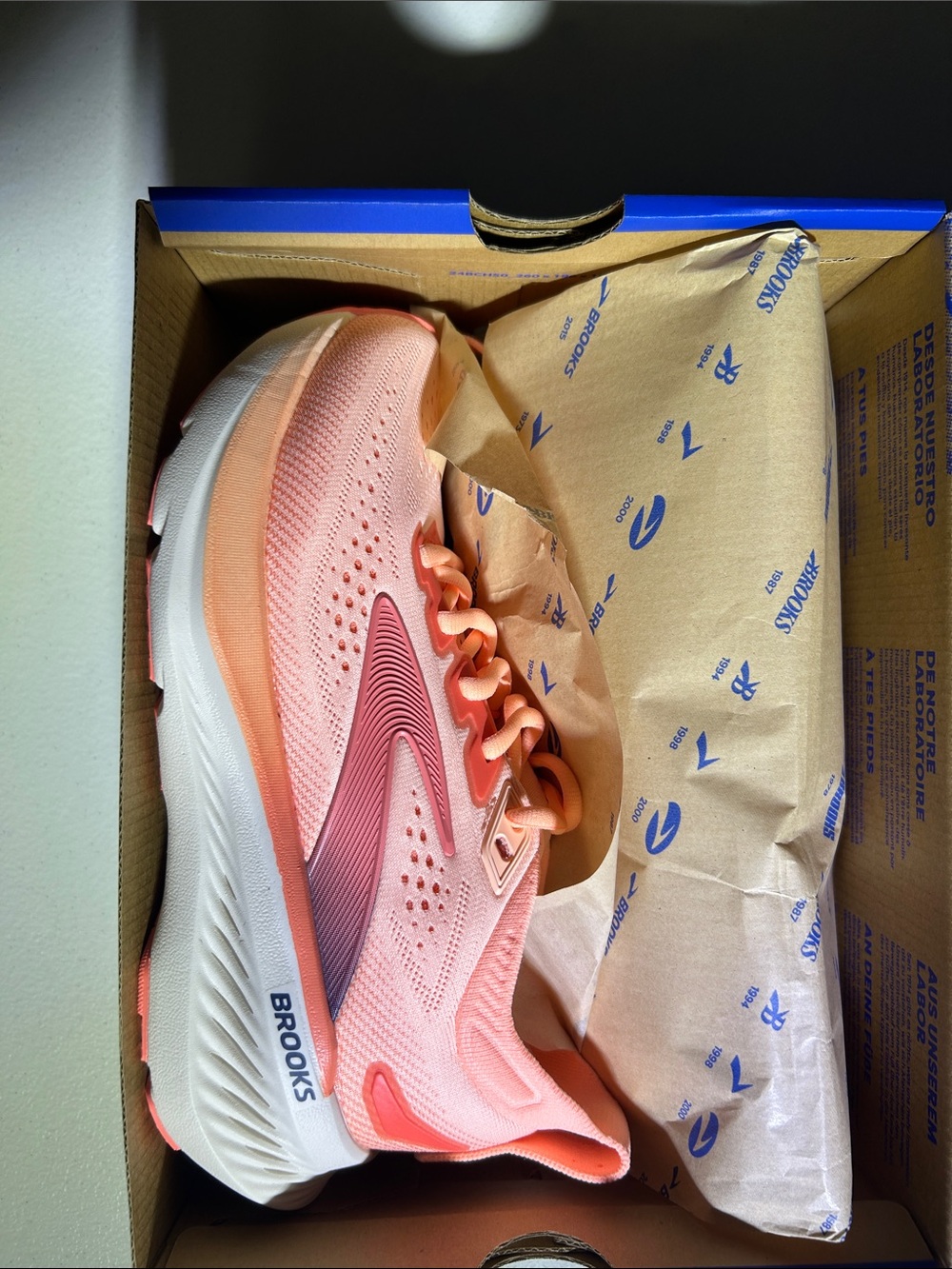 Brooks Women's Running Shoe - Coral Peach Pink